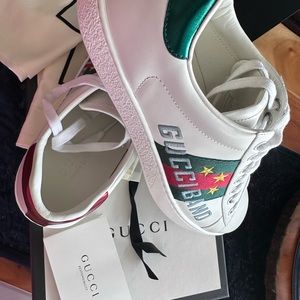 Brand new men’s Gucci shoes size 6 (40UK)